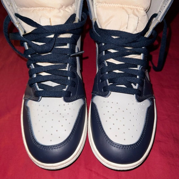 Nike Air Jordan 1 Hi Retro OG Navy Blue/Wolf Grey Shoes - Picture 4 of 7